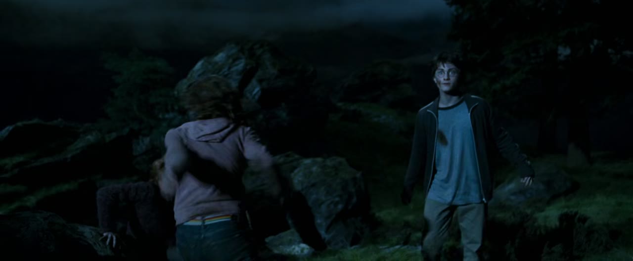 Harry Potter and the Prisoner of Azkaban 2004 720p BluRay 999MB HQ x265 10bit GalaxyRG