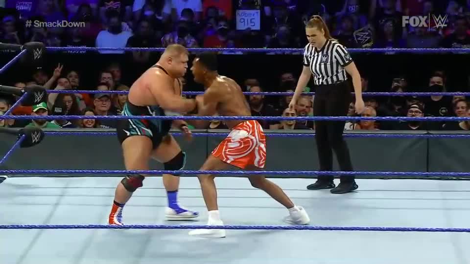 WWE SmackDown 2021-08-20 Screen Shot 1