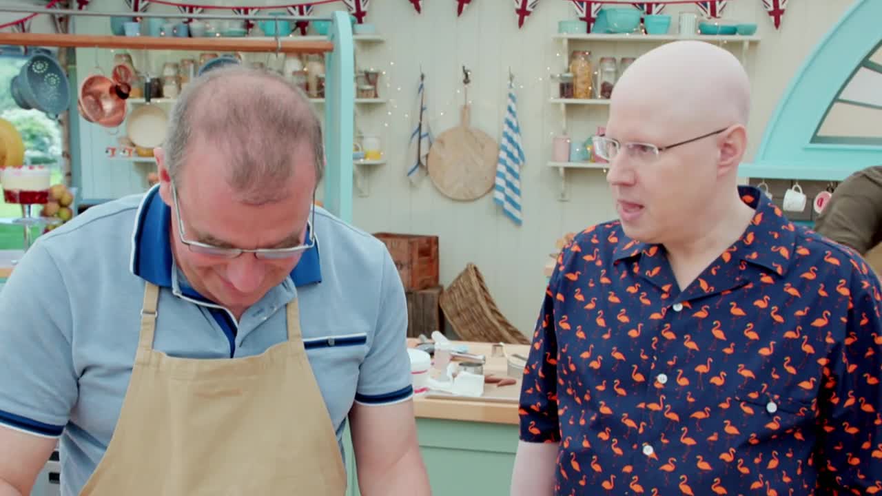 The Great British Bake Off S12E01 Cake Week 720p ALL4 WEBRip AAC2 0 H264 NTb TGx
