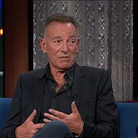 Stephen.Colbert.2021.10.25.Bruce.Springsteen.720p.WEB.H264-JEBAITED[TGx]