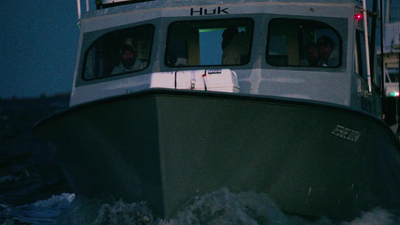 Wicked Tuna Outer Banks S08E01 Danger Lurks REPACK 720p DSNP WEBRip DDP5 1 x264 NTb TGx