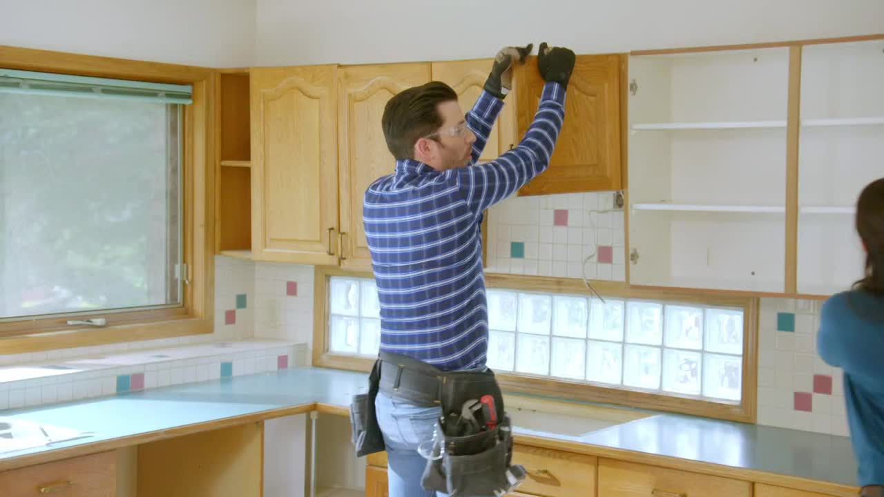 Property Brothers Forever Home S06E09 Out of the Time Warp 720p WEBRip x264 KOMPOST TGx