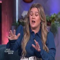 The Kelly Clarkson Show 2022 03 04 Greg Kinnear 480p x264 mSD TGx