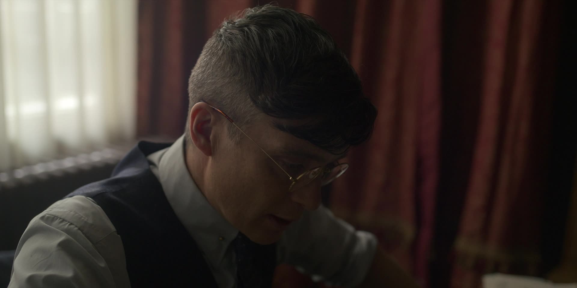 Peaky Blinders S06E04 Sapphire 1080p AMZN WEB DL DDP5 1 H 264 SEXXY TGx