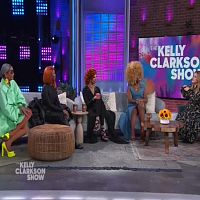 The Kelly Clarkson Show 2022 04 27 Tom Selleck 480p x264 mSD TGx
