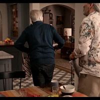 Grace and Frankie S06E08 WEB x264 PHOENiX