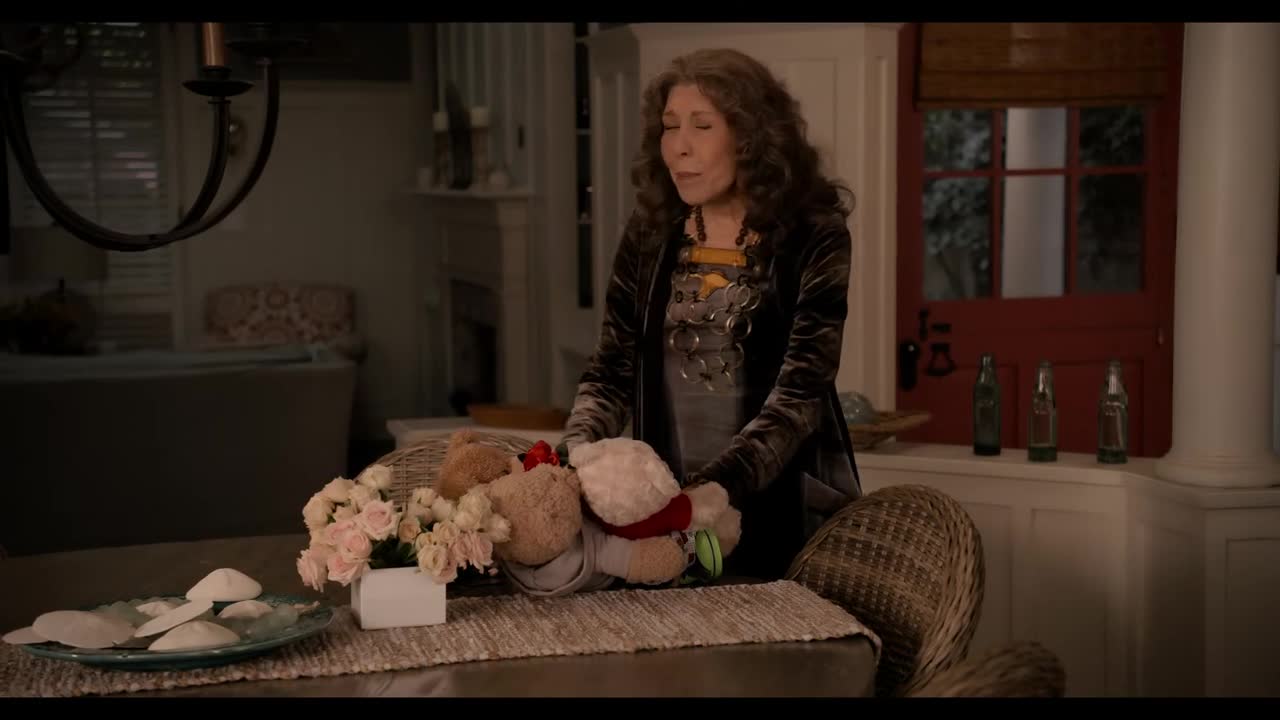 Grace and Frankie S06E04 720p WEB x265 MiNX TGx