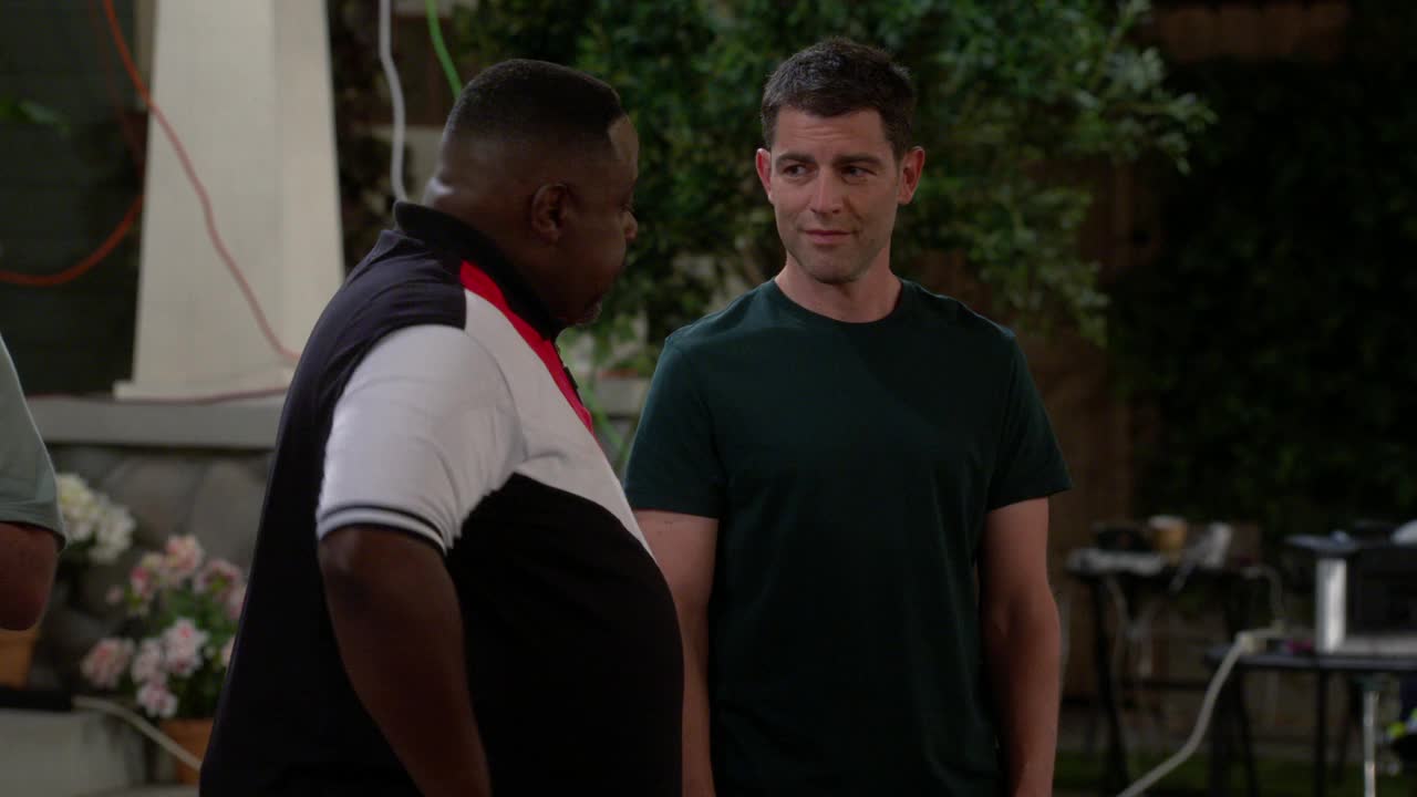 The Neighborhood S05E01 720p WEB H264 GLHF TGx