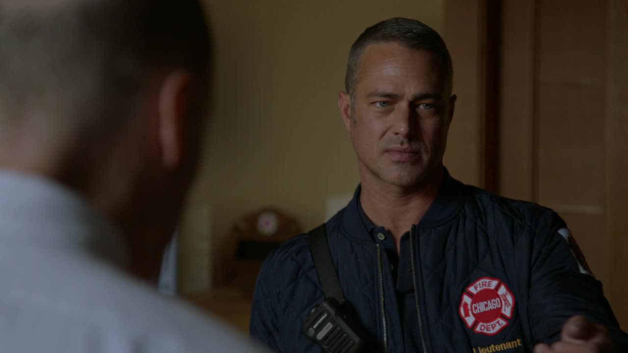Chicago Fire S11E06 All Out Mystery 720p AMZN WEBRip DDP5 1 x264 KiNGS TGx