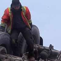 Highway Thru Hell S11E10 720p HDTV x264 SYNCOPY TGx