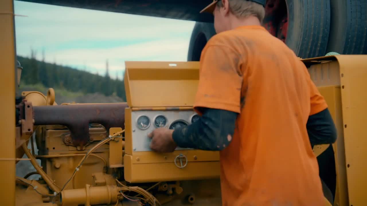 Gold Rush S13E11 Tonys Golden Nights 720p WEB h264 B2B TGx