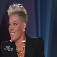 The Kelly Clarkson Show 2023 02 06 Pnk 480p x264 mSD TGx