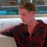 Love.Island.S09E35.HDTV.x264-PHOENiX