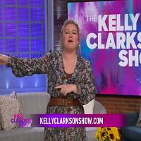 The Kelly Clarkson Show 2023 02 17 Derek Hough 480p x264 mSD TGx