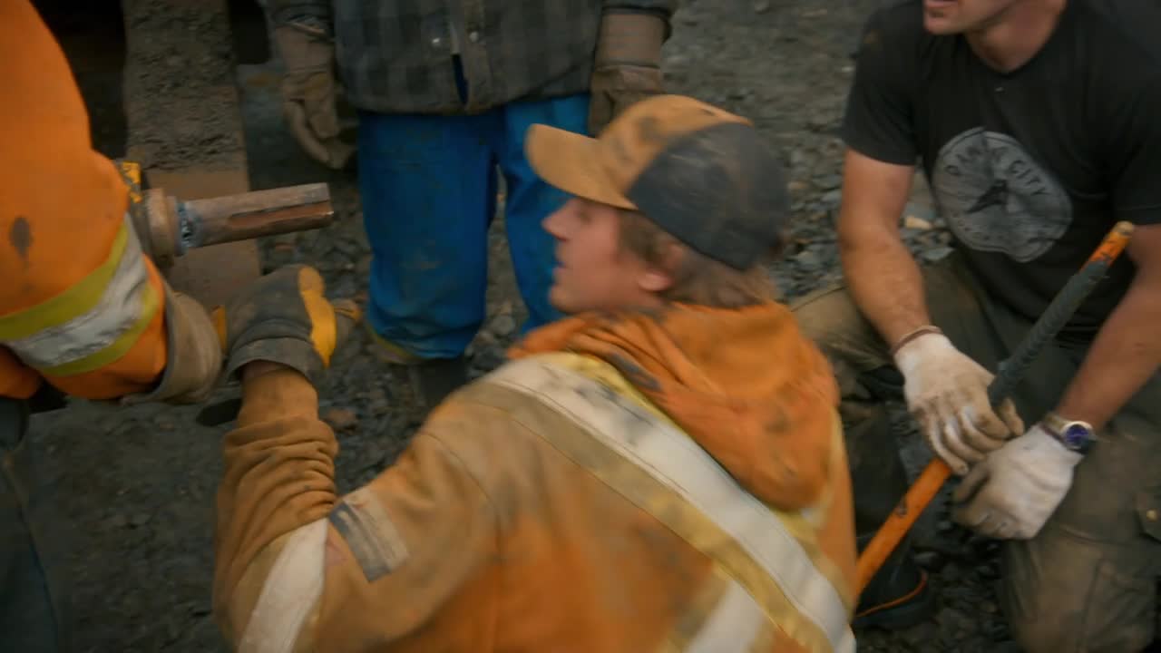 Gold Rush S13E23 Heres Johnny 720p WEB h264 B2B TGx