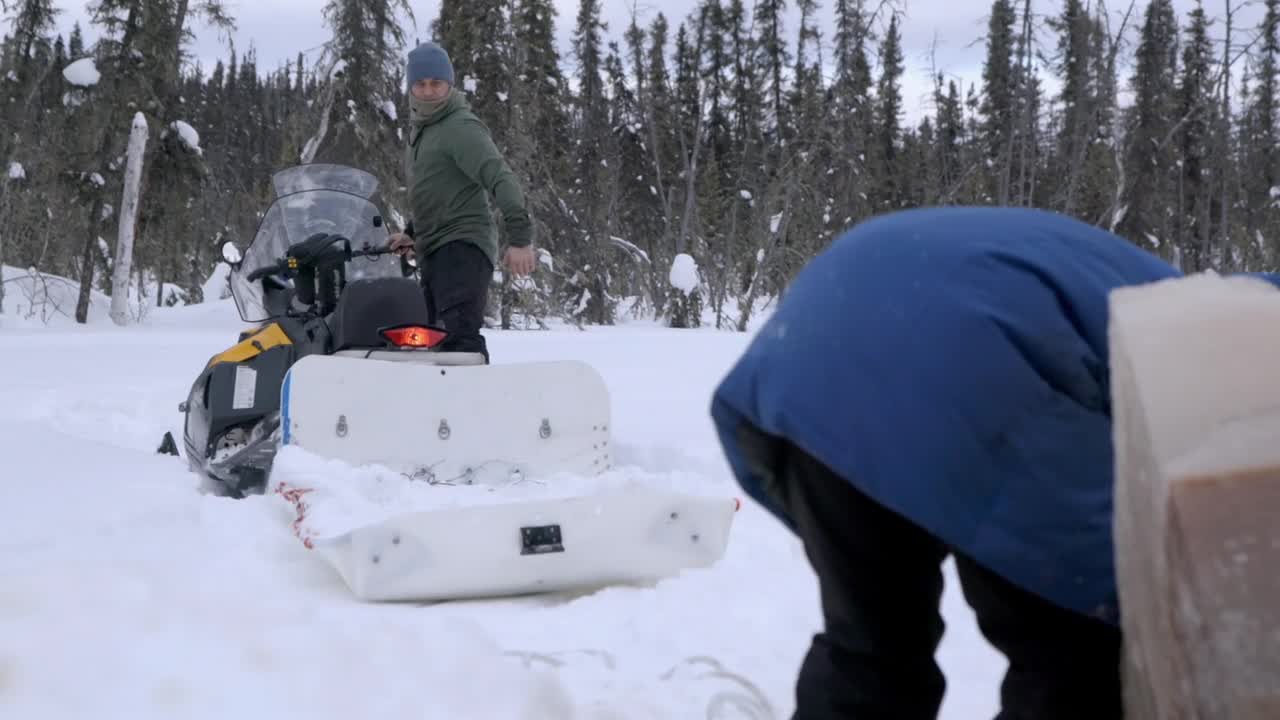 Life Below Zero Next Generation S05E01 Big Wolf 720p WEB h264 SKYFiRE TGx