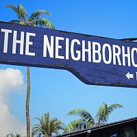 The.Neighborhood.S05E15.1080p.HEVC.x265-MeGusta[TGx]