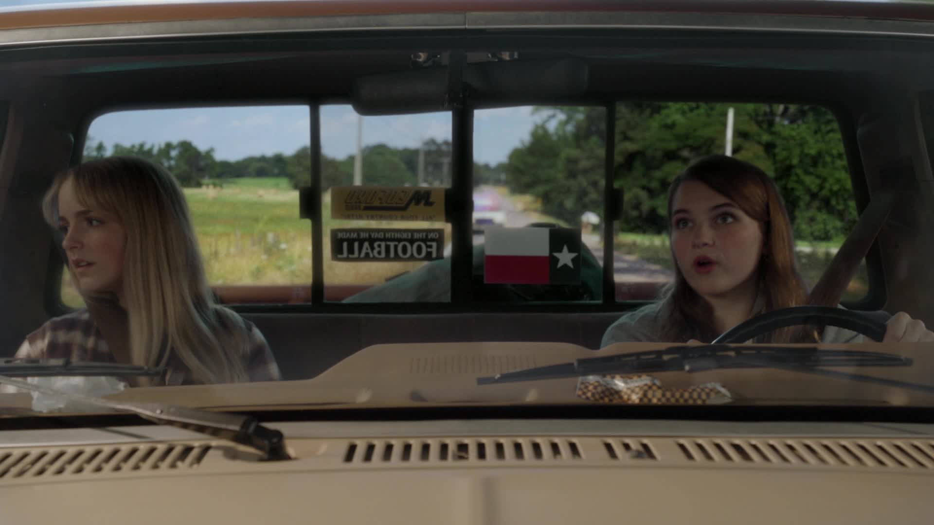 Young Sheldon S06E16 A Stolen Truck and Going on the Lam 1080p AMZN WEBRip DDP5 1 x264 NTb TGx