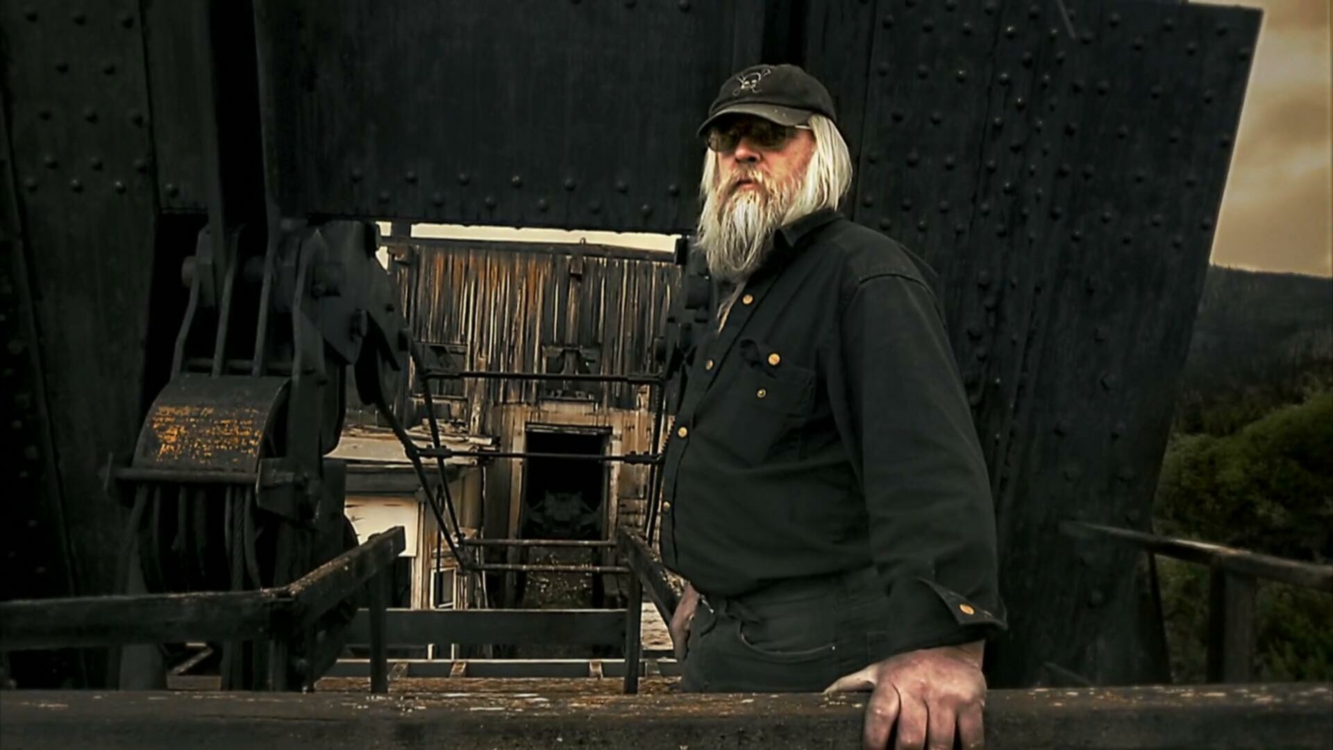 Gold Rush The Dirt S04E08 100th Gold Rush 1080p WEB DL AAC2 0 H 264 NTb TGx