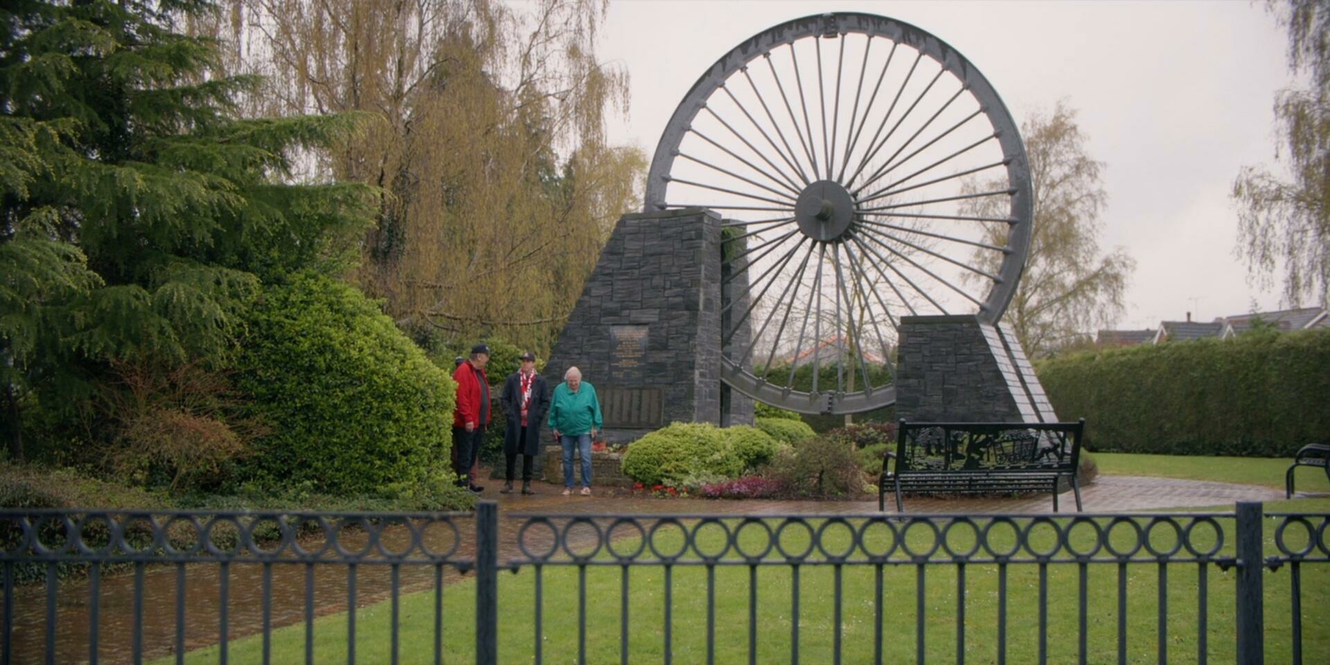 Welcome to Wrexham S02E10 Gresford 1080p AMZN WEB DL DDP5 1 H 264 NTb TGx