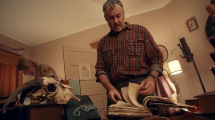 Stan Against Evil S01E01 WEB x264 TORRENTGALAXY