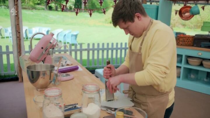 The Great British Bake Off S14E03 HDTV x264 TORRENTGALAXY