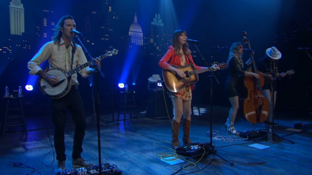 Austin City Limits S49E04 Margo Price Molly Tuttle and Golden Highway 720p WEB h264 BAE TGx