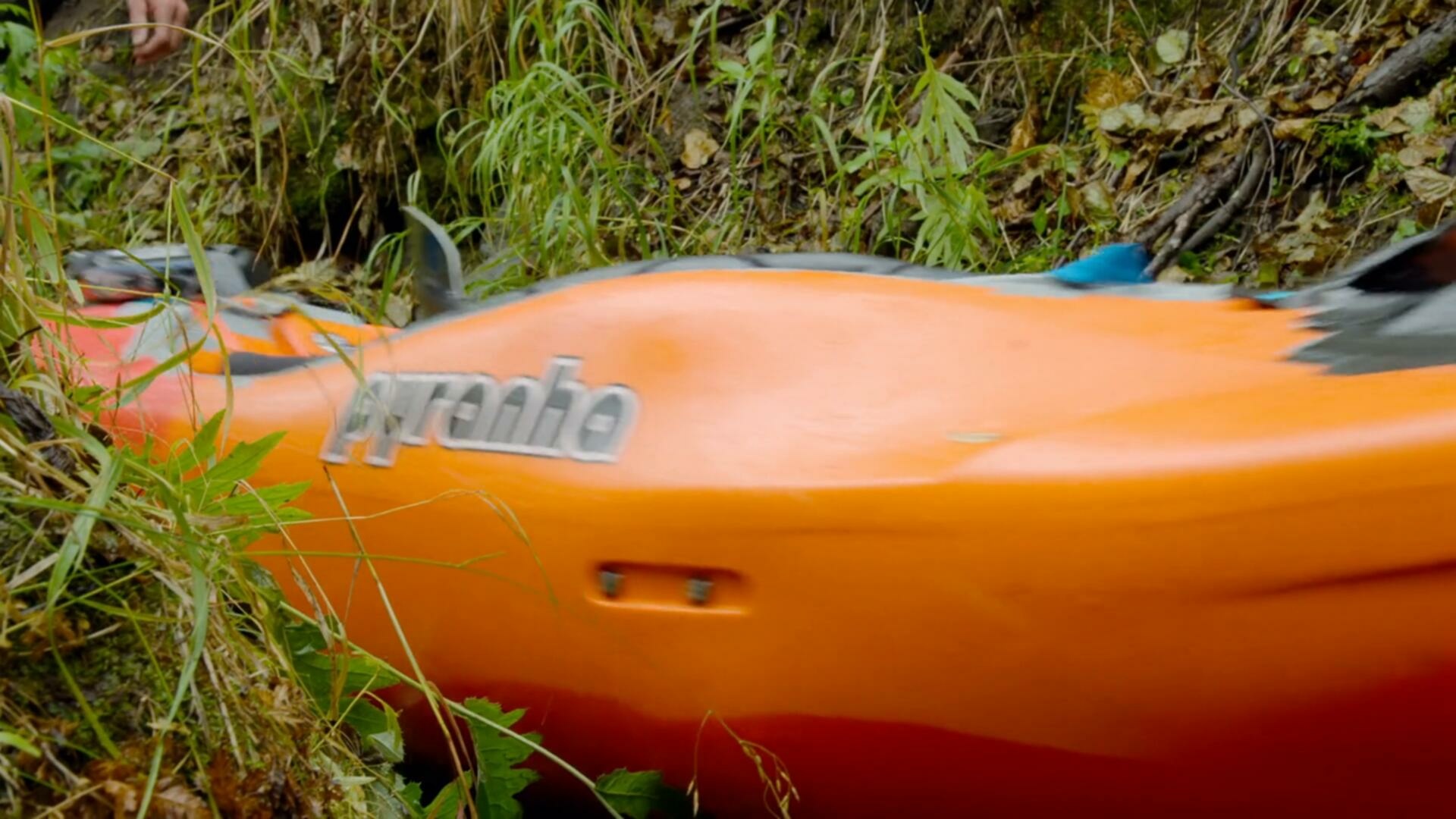 Expedition with Steve Backshall S02E01 Kamchatka Expedition Grizzly River 1080p AMZN WEB DL DDP2 0 H