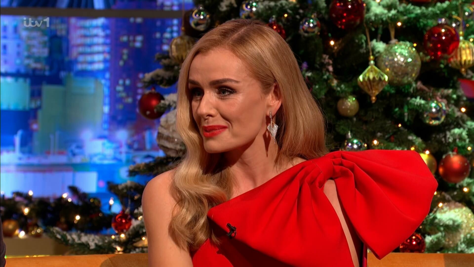 The Jonathan Ross Show S21E00 Christmas Show 1080p HDTV H264 DARKFLiX TGx