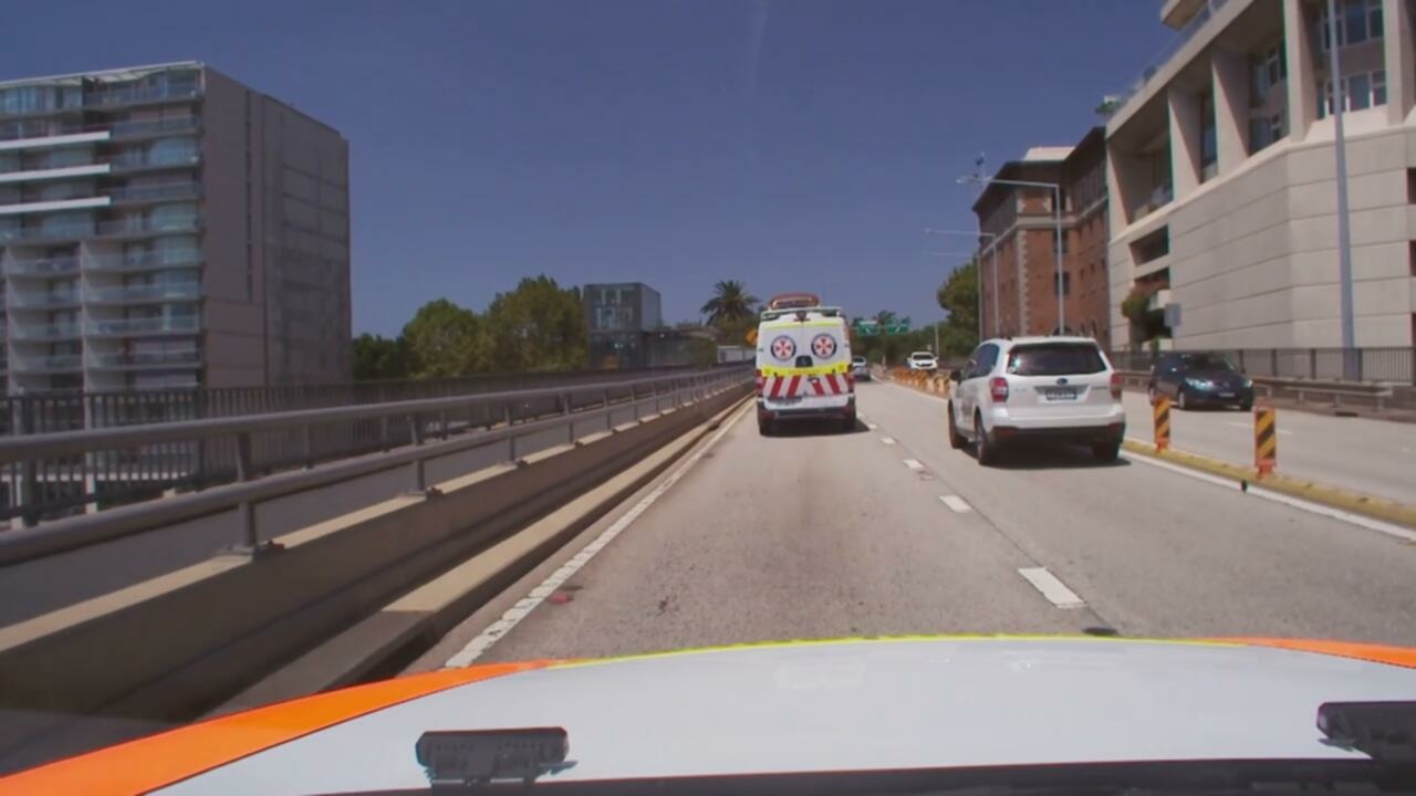 Ambulance Australia S02E08 720p WEB H264 SKYFiRE TGx