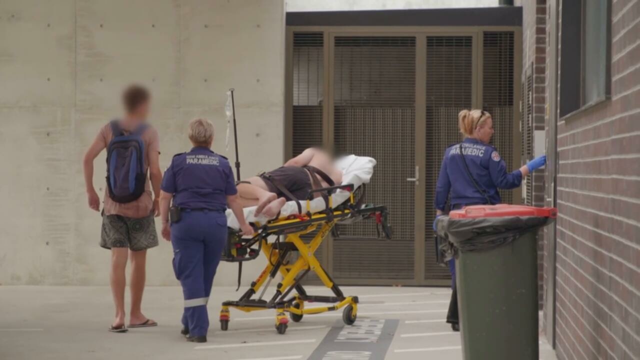 Ambulance Australia S02E08 720p WEB H264 SKYFiRE TGx