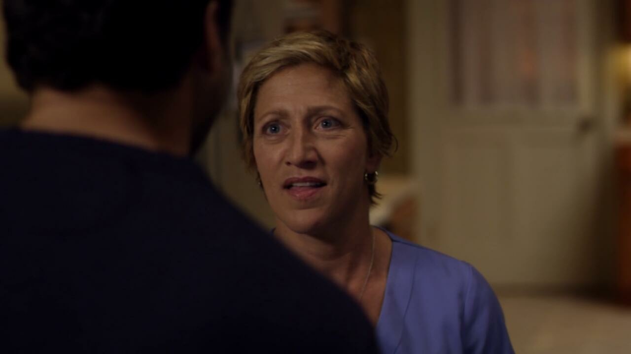 Nurse Jackie S03E01 720p BluRay DD5 1 x264 NTb TGx