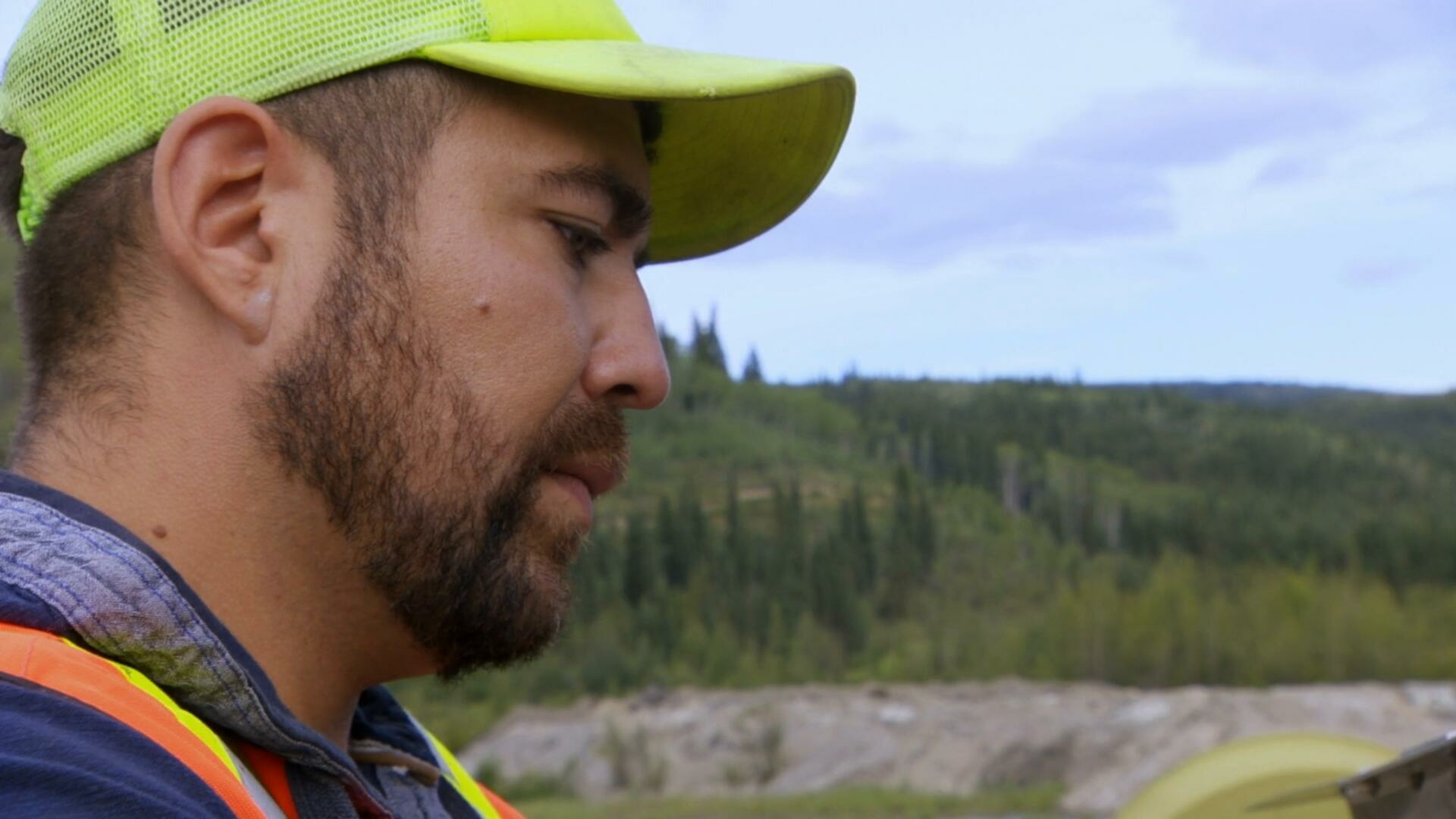 Yukon Gold S04E04 1080p AMZN WEB DL DD2 0 H 264 NTb TGx