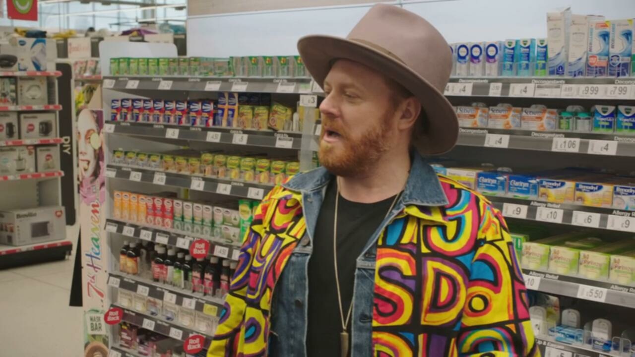 Shopping with Keith Lemon S03E07 Becky Hill and Shaun and Bez 720p ITV WEB DL AAC2 0 H 264 NTb TGx