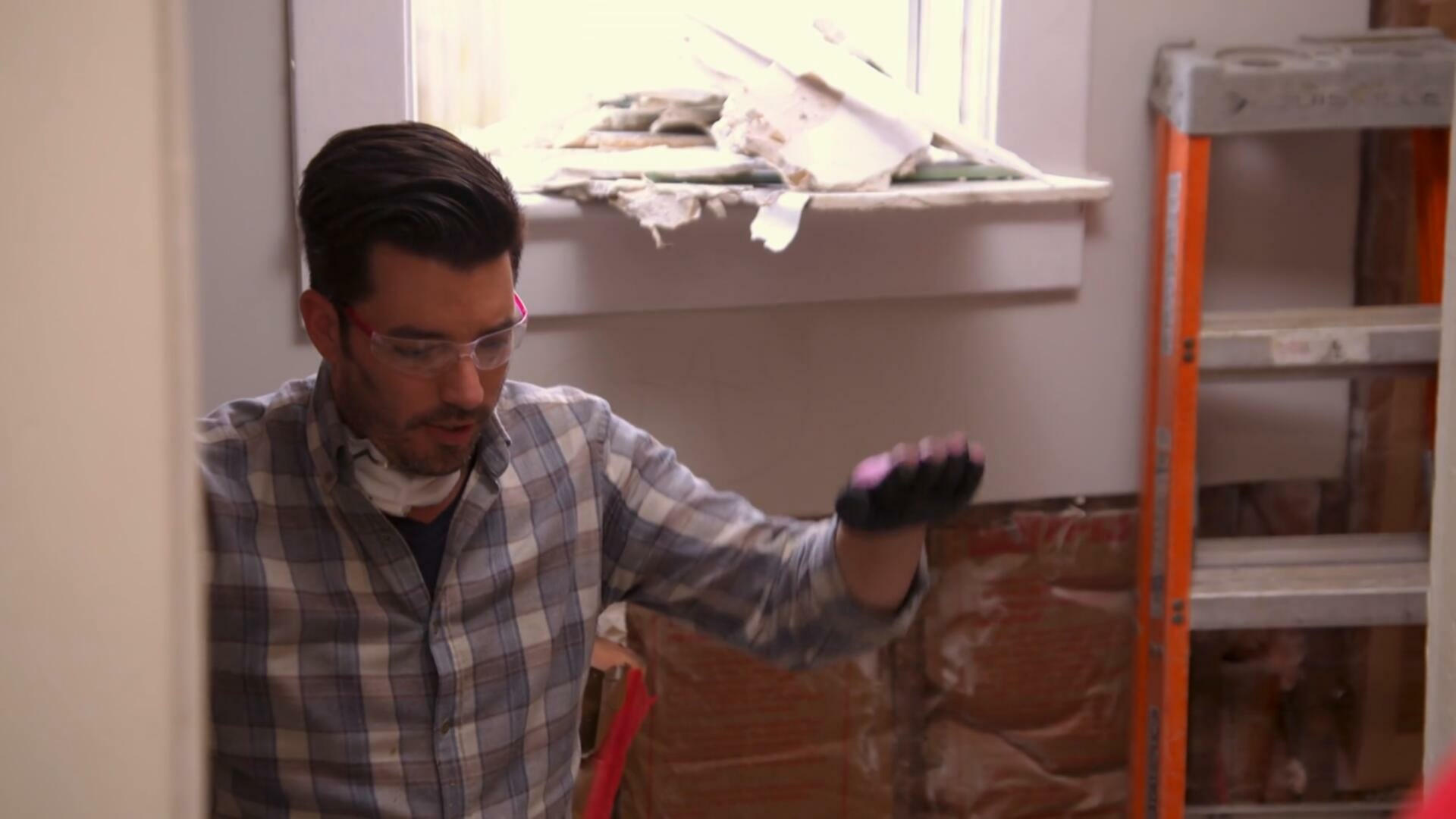 Property Brothers S11E03 Big City Move Kristen and Kacy 1080p MAX WEB DL DDP2 0 H 264 NTb TGx