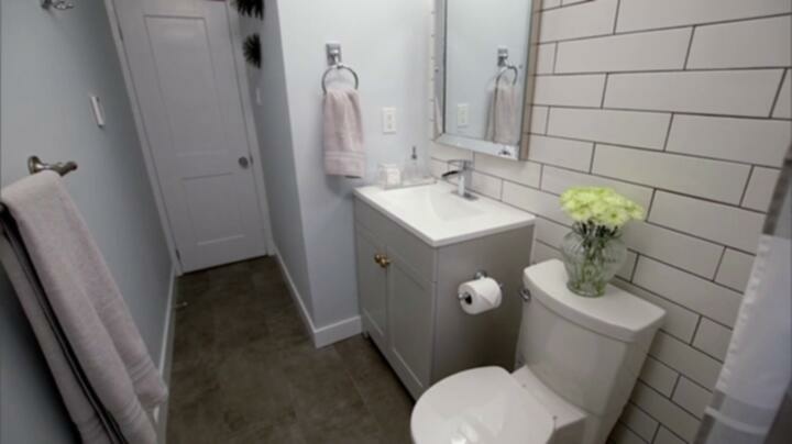 Property Brothers S12E11 WEB x264 TORRENTGALAXY