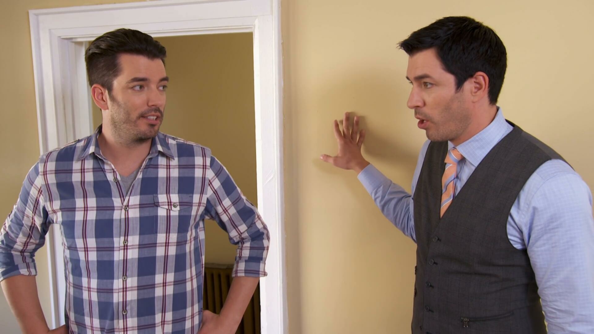 Property Brothers S10E12 Rustic Meets Modern Design Kyle and Jackie 1080p MAX WEB DL DDP2 0 H 264 NT