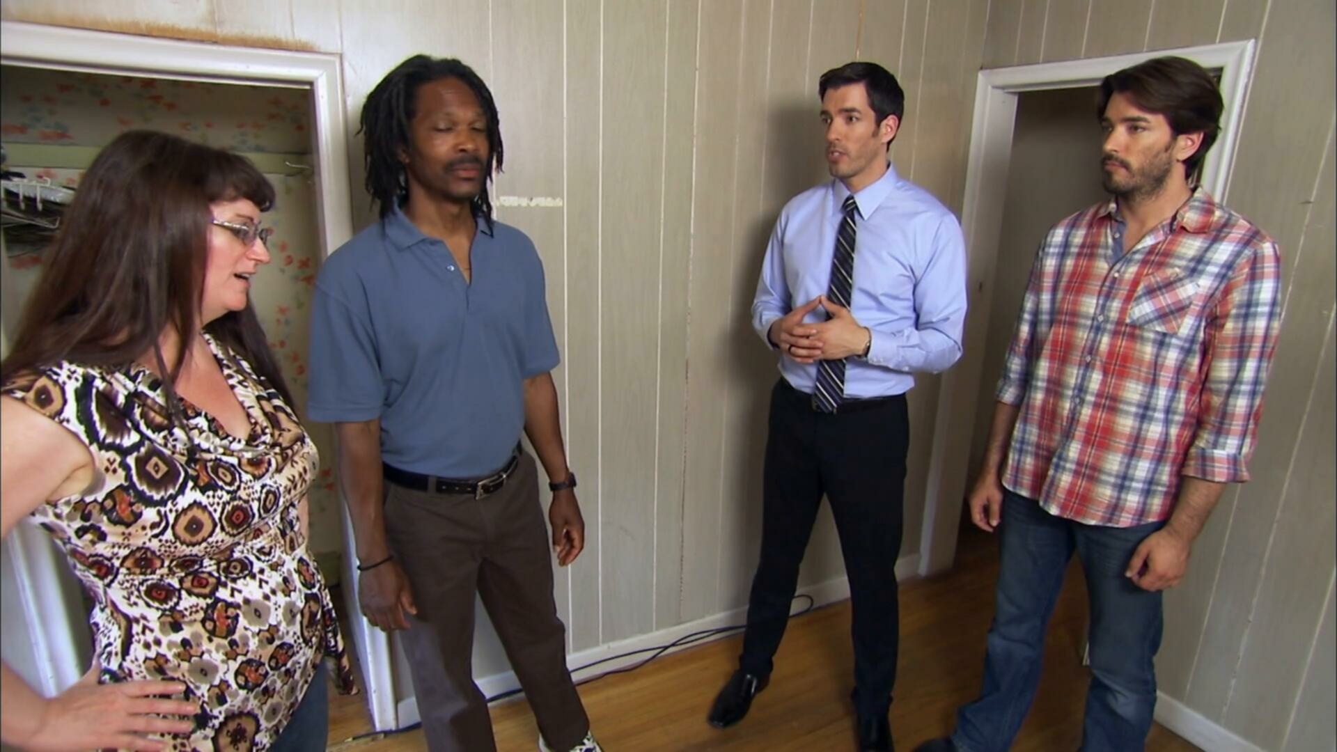 Property Brothers S02E01 Space Less to Spacious Scott and Sarah 1080p MAX WEB DL DDP2 0 H 264 NTb TG