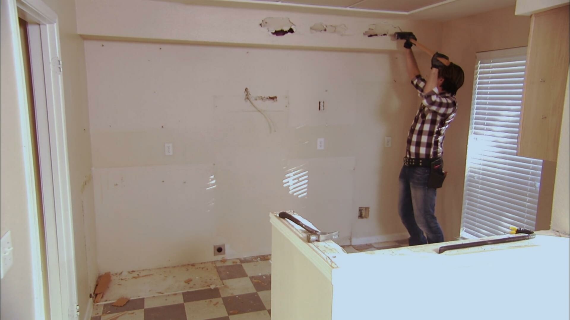 Property Brothers S03E01 Under Their Own Roof Wyatt and Whitney 1080p MAX WEB DL DDP2 0 H 264 NTb TG