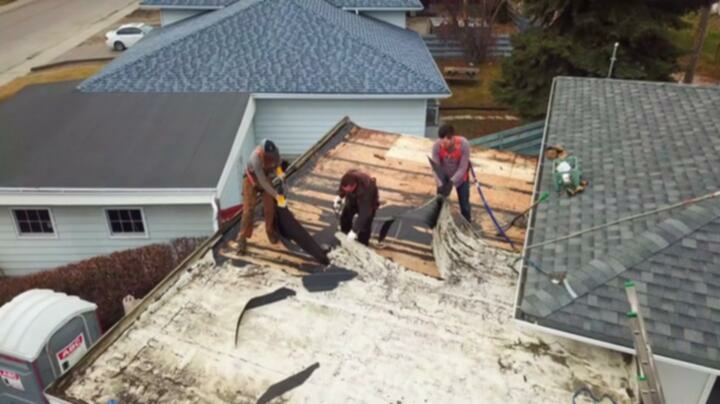 Property Brothers S14E03 WEB x264 TORRENTGALAXY
