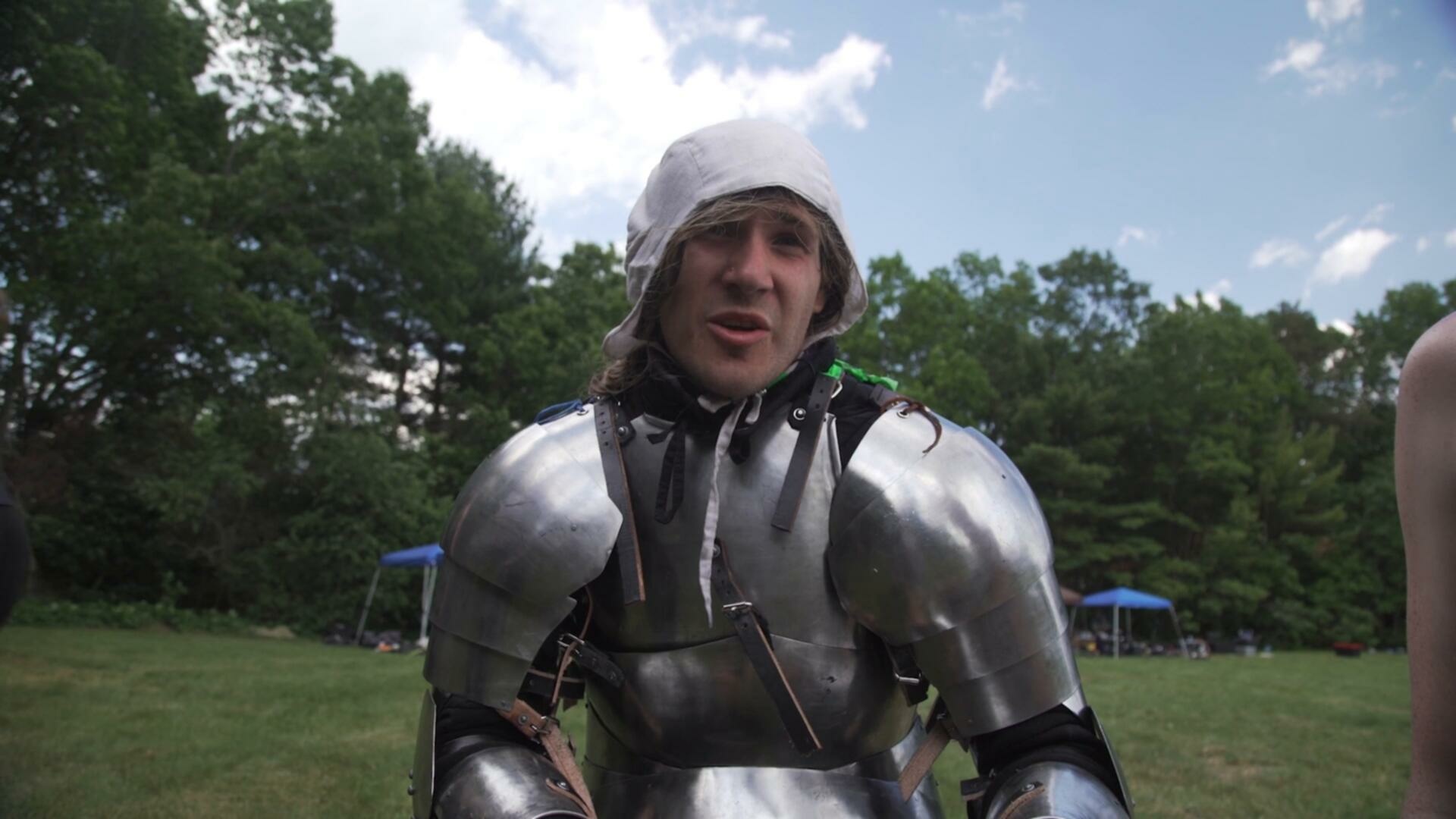 Off the Cuff S02E05 Fighting the Knights of New England Armored Combat League 1080p AMZN WEB DL DDP2