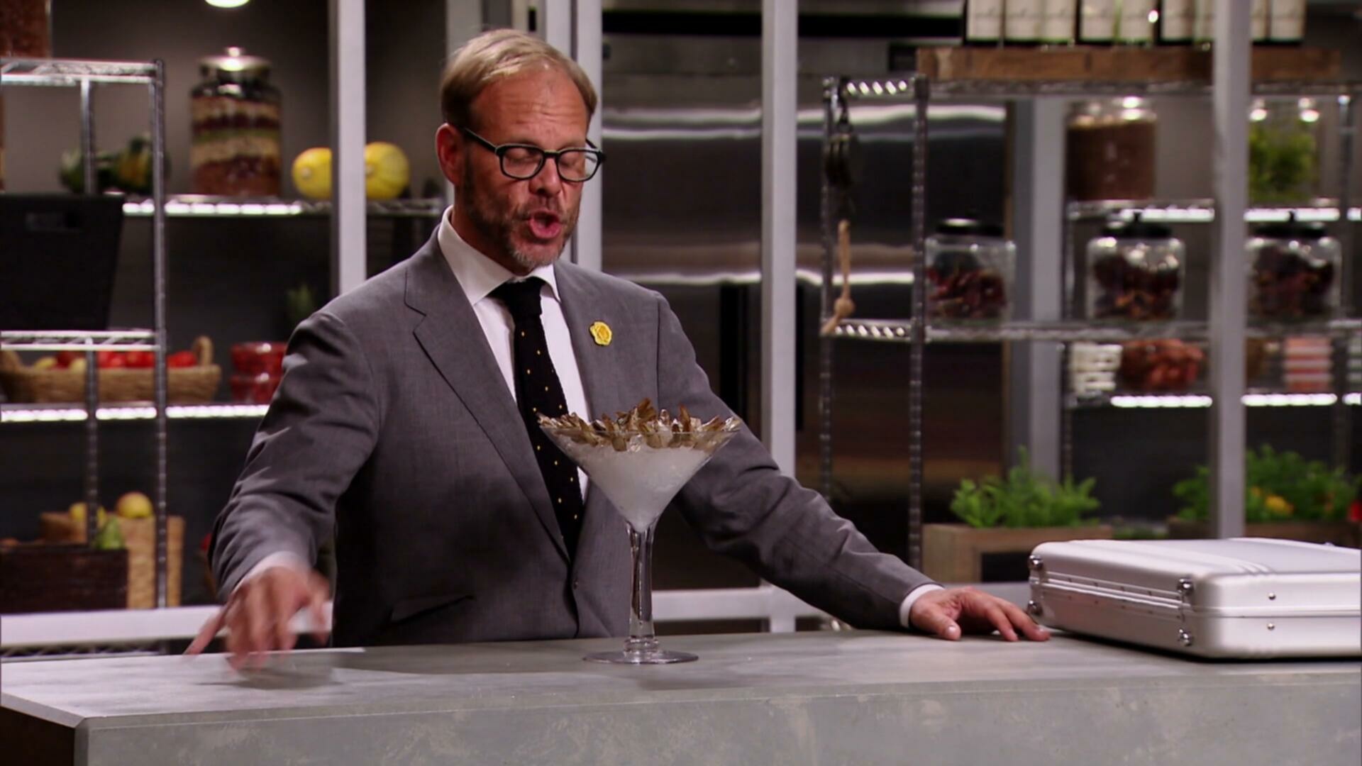 Cutthroat Kitchen S06E01 with A Chariot on Top 1080p AMZN WEB DL DDP 2 0 H 264 FLUX TGx