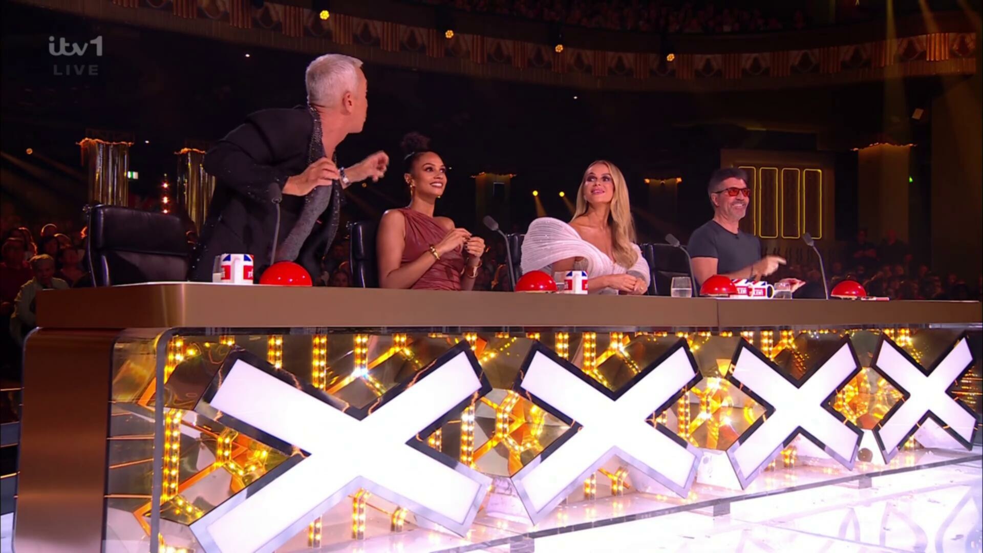 Britains Got Talent S17E10 1080p HDTV H264 DARKFLiX TGx