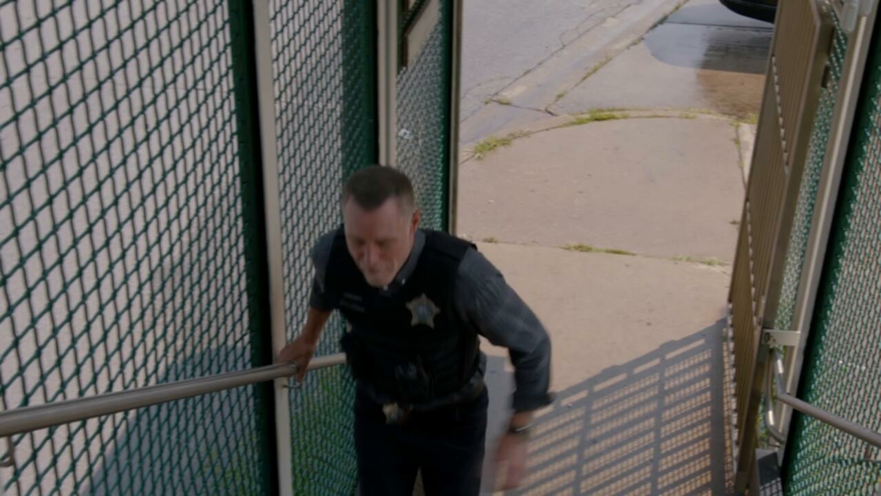 Chicago PD S12E02 720p WEB H264 SKYFiRE TGx