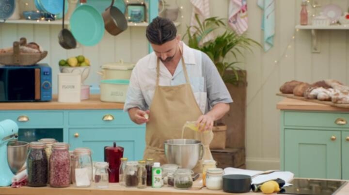 The Great British Bake Off S15E07 WEB x264 TORRENTGALAXY