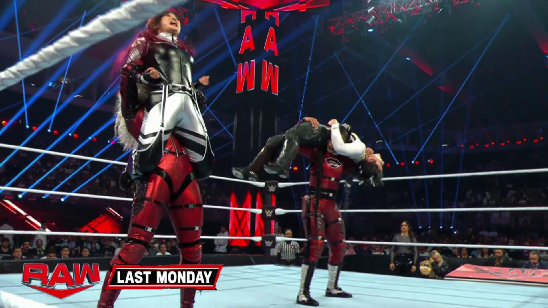 WWE Monday Night Raw 2024 11 11 1080p WEB h264 KYR TGx