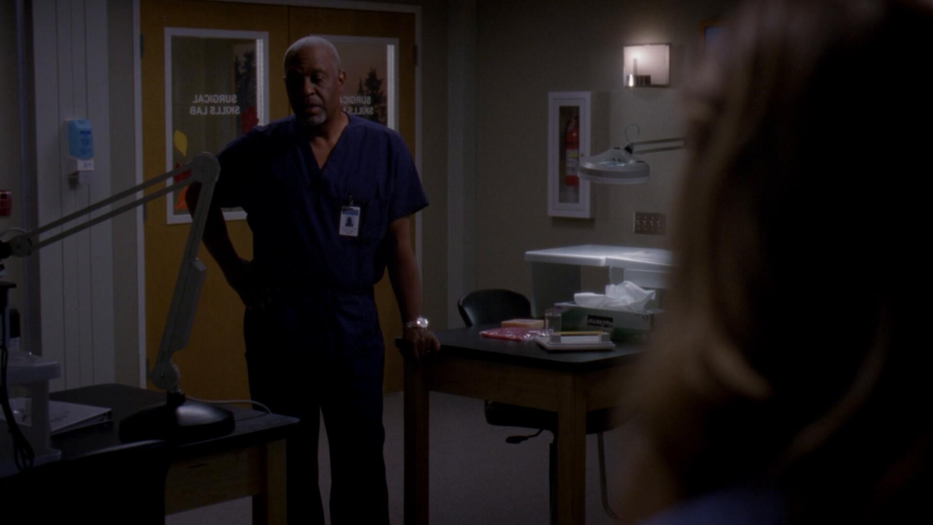 Greys Anatomy S06E10 Holidaze 1080p AMZN WEB DL DDP5 1 x264 NTb TGx