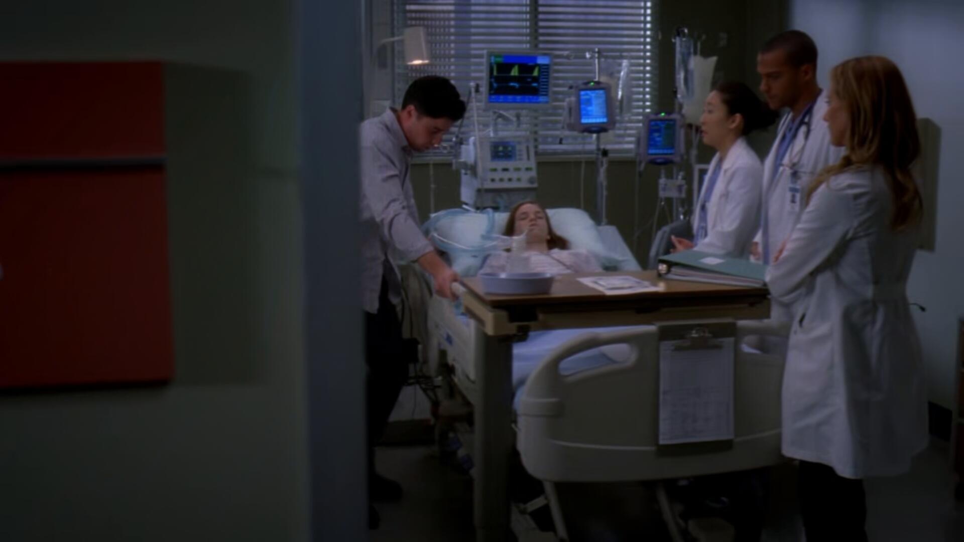 Greys Anatomy S06E10 Holidaze 1080p HEVC x265 MeGusta TGx