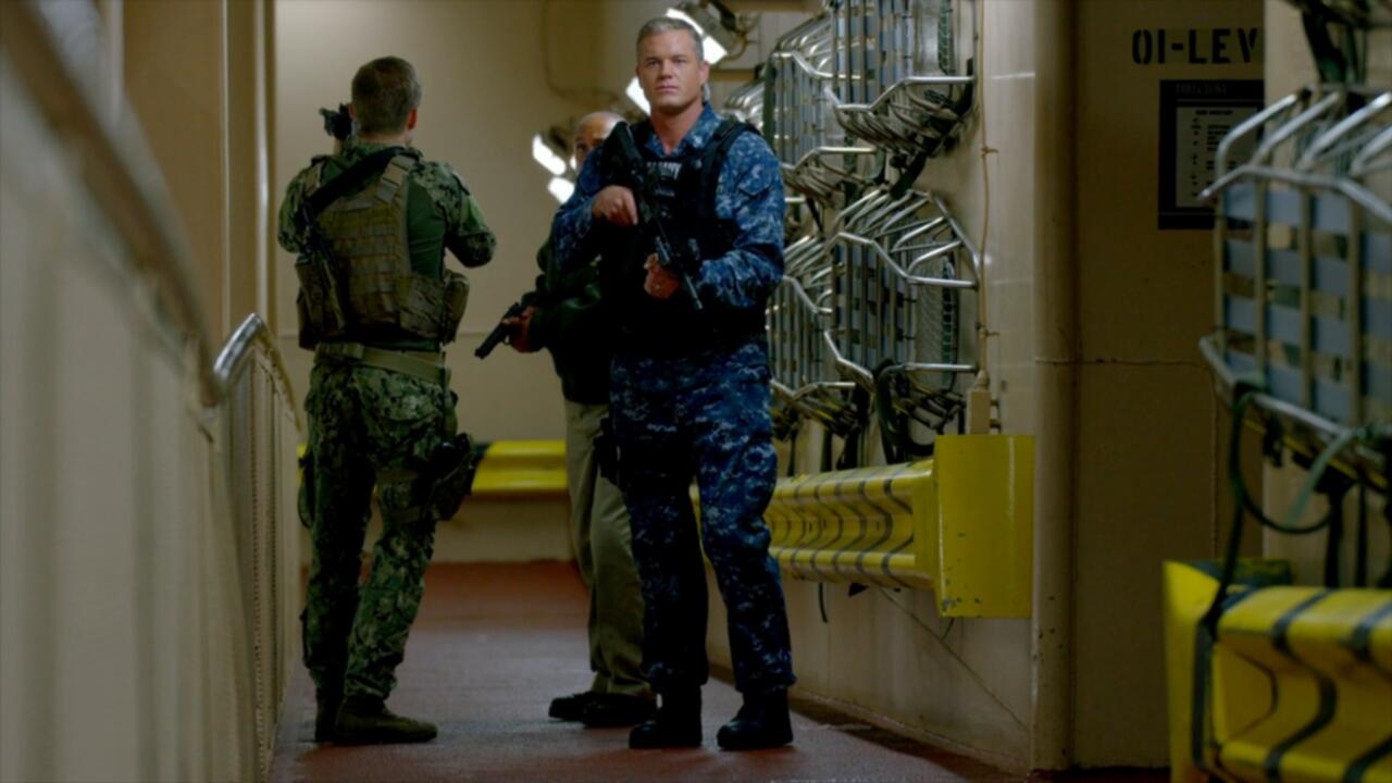 The Last Ship S02E04 Solace 720p AMZN WEB DL DD 5 1 H 264 playWEB TGx