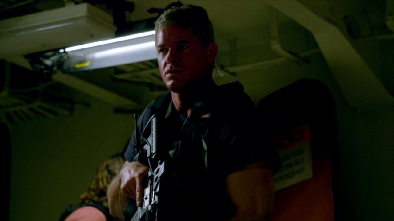 The Last Ship S01E08 Two Sailors Walk into a Bar 720p AMZN WEB DL DD 5 1 H 264 playWEB TGx